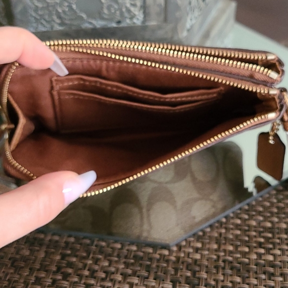 Coach logo wristlet wallet - Picture 5 of 6